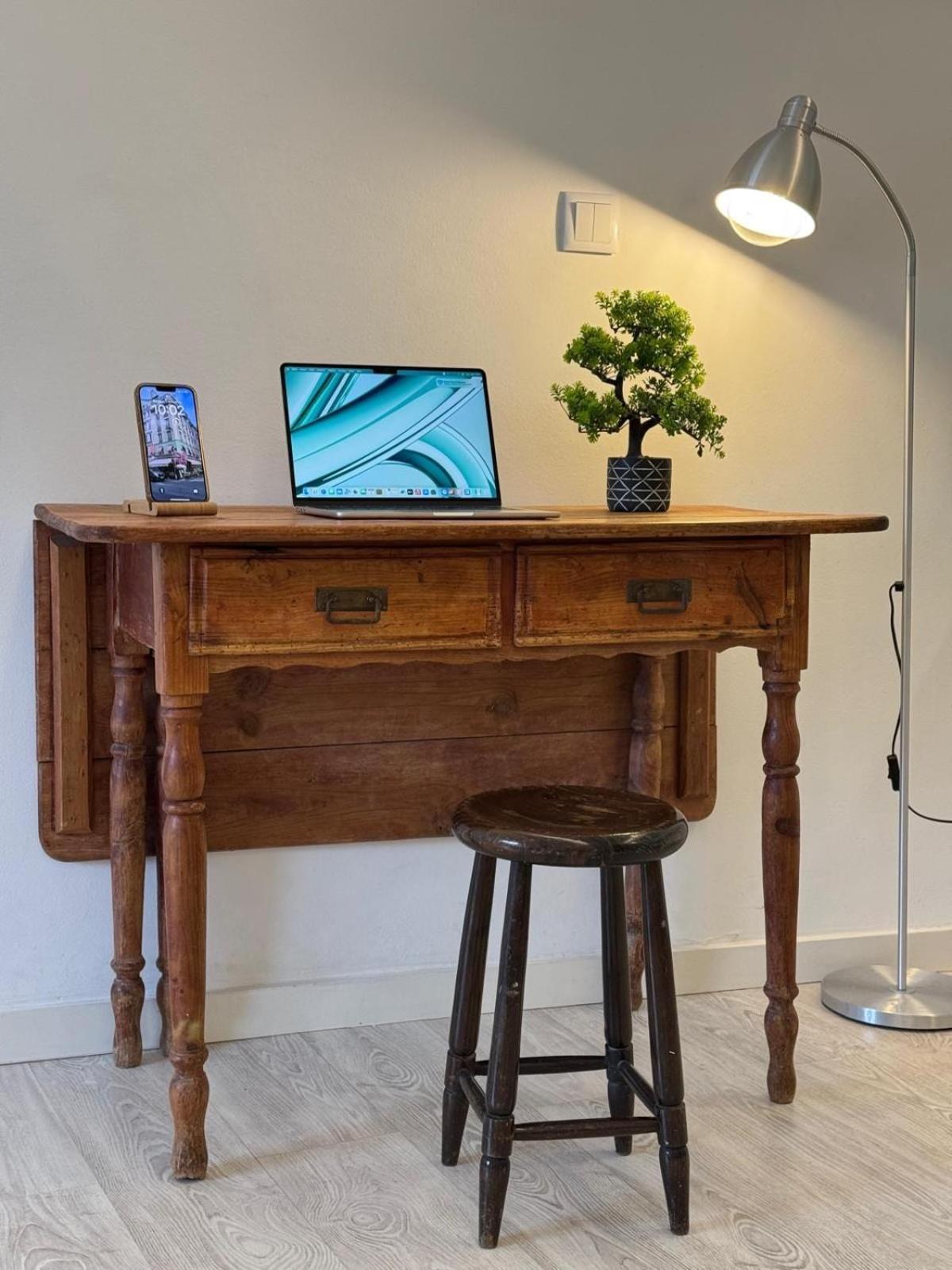Apartment Charm